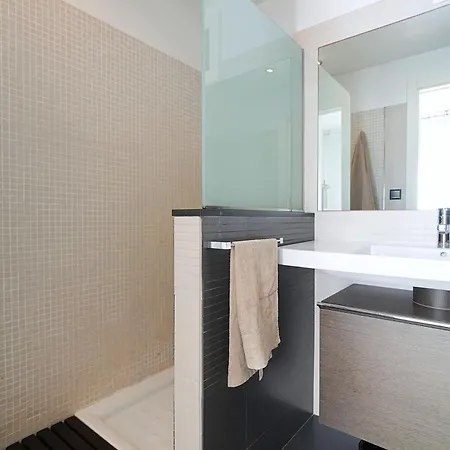 Galihost - Atico Con Piscina Y Vistas En Playa De Areas Sanxenxo