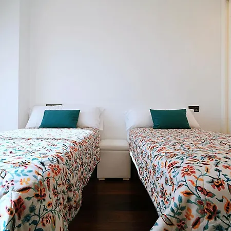 Galihost - Atico Con Piscina Y Vistas En Playa De Areas Sanxenxo