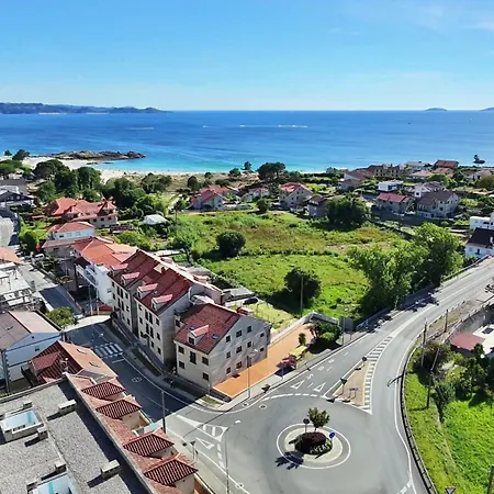 Galihost - Atico Con Piscina Y Vistas En Playa De Areas